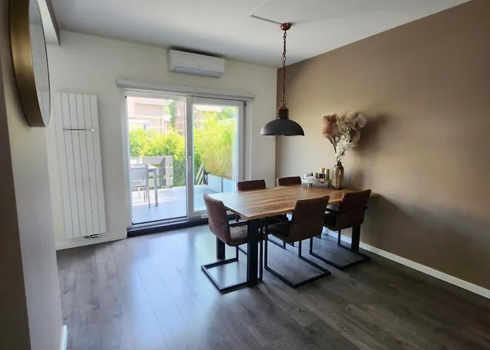 Casa Cinco Будинок відпочинку Valkenburg aan de Geul